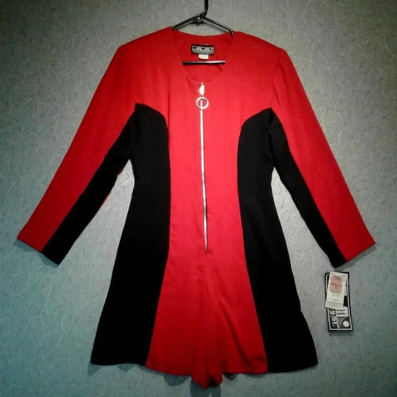 Channcey St. Women's Black & Red Stretch Romper with Zipper  Closure NWT Size 11 - Picture 1 of 11